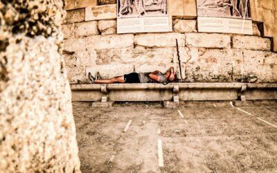 Zwischen Du und Nichts – Zur Entwicklungslogik von Begegnung, Transzendenz und Atemarbeit bei Jung, Trüb & Dürckheim